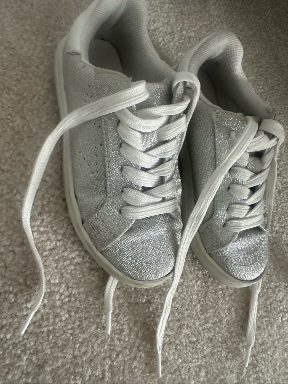 Silver Glitter Low-Top little girls sneakers